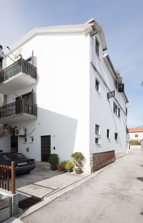 Apartment Kurbasa Kaštela Buitenkant foto